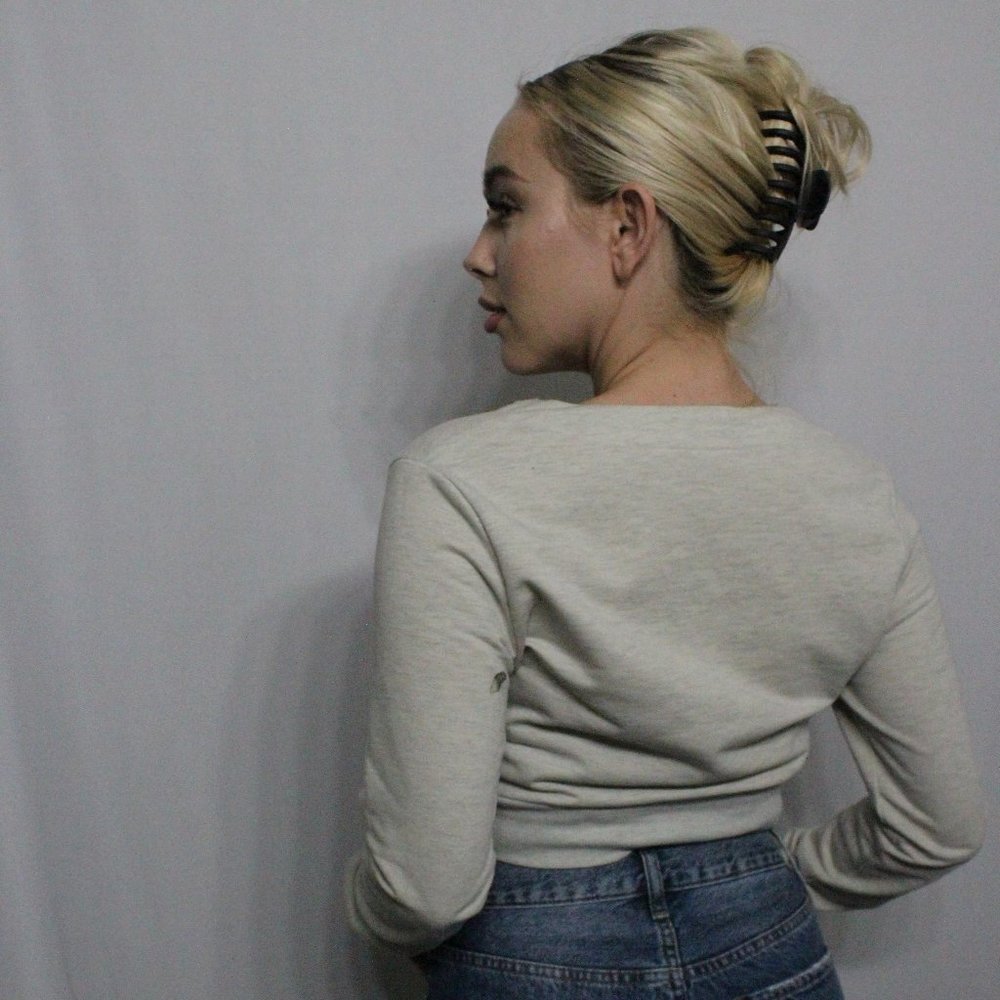 Light Gray Crop Top With Tie Strings - image 4